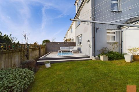 11 Tregothnan Road, Truro, TR1 1QS
