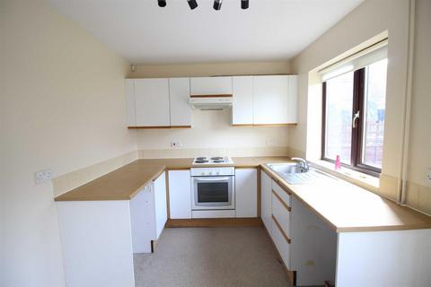 2 bedroom end of terrace house to rent, Willson Avenue, Derby DE23
