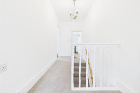 45 Armscroft Road, Gloucester, GL2 0SJ