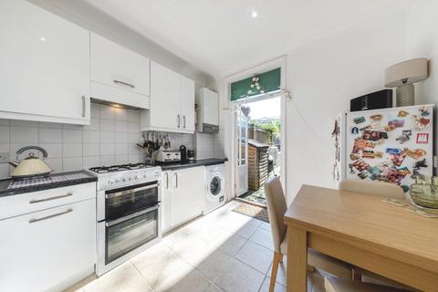 2 bedroom flat for sale, Dalyell Road, SW9