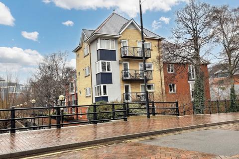 3 bedroom flat to rent, St. Lawrence Quay, Salford M50