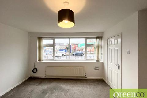 3 bedroom semi-detached house to rent, Walkden Road, Salford M28