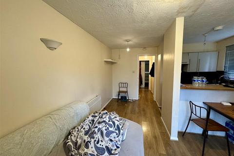 1 bedroom flat for sale, Harp Island Close, London