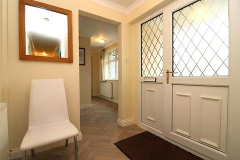 15 Allenstyle Drive, Yelland, Barnstaple, EX31 3DY
