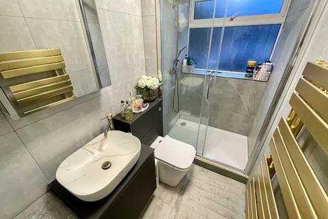 34 Birchen Grove, Luton, LU2 7TW