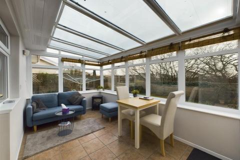 15 Danlan Park, Pembrey, Burry Port, SA16 0UG