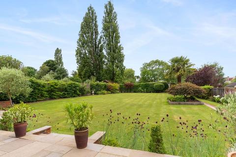 undefined, Kingsmead Avenue, Worcester Park, KT4