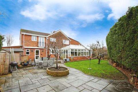 4 bedroom detached house for sale, Hardie Close, Swindon SN3