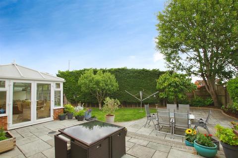 8 Hardie Close, Swindon, SN3 4PL
