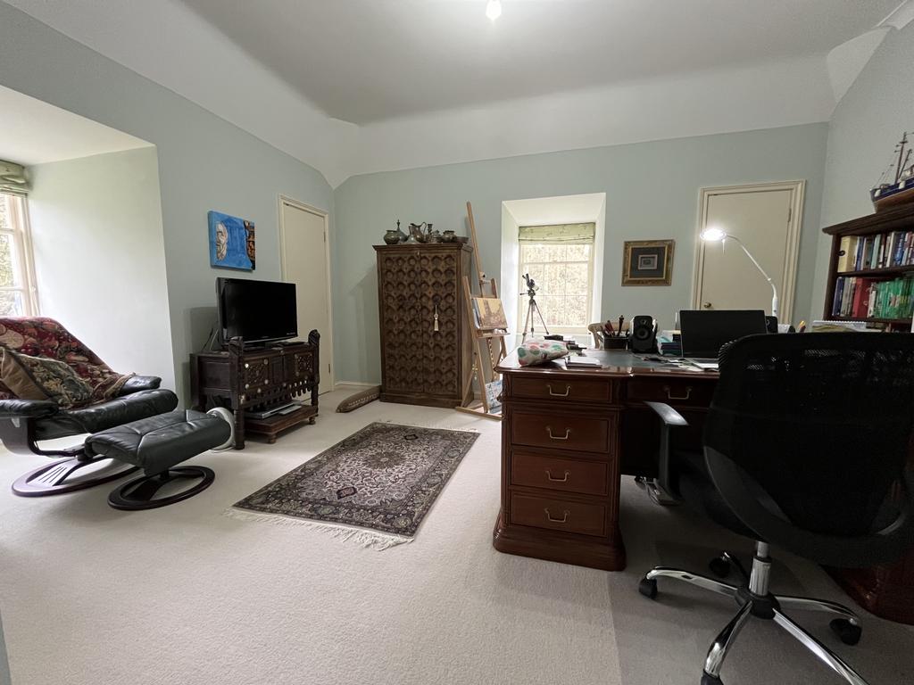 15 bedroom office