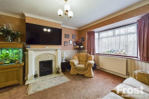 4 bedroom semi-detached house for sale, Cumbernauld Gardens, Sunbury-on-Thames, Surrey, TW16