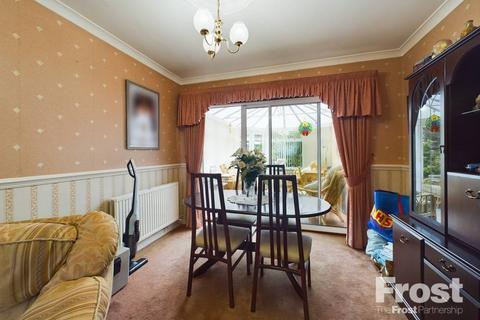 4 bedroom semi-detached house for sale, Cumbernauld Gardens, Sunbury-on-Thames, Surrey, TW16