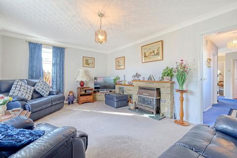 4 bedroom detached bungalow for sale, Braintree Road, Dunmow CM6