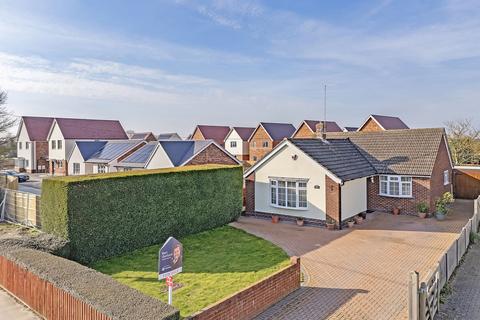 4 bedroom detached bungalow for sale, Braintree Road, Dunmow CM6