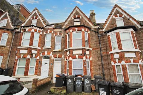 1 bedroom apartment for sale, Flat 1, 6 Cardiff Grove, Luton, Bedfordshire, LU1 1QH