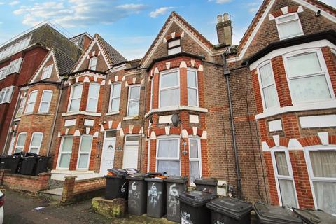 1 bedroom apartment for sale, Flat 1, 6 Cardiff Grove, Luton, Bedfordshire, LU1 1QH