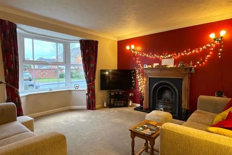 11 Chater Drive, Sutton Coldfield, B76 2BJ