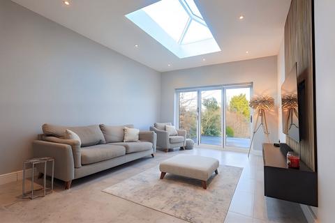 30 Bridewell Close, North Leigh, Witney, OX29 6TR
