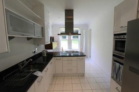 2 bedroom apartment to rent, St. Hilarys Park, Alderley Edge