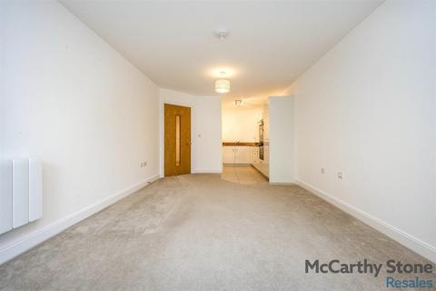 undefined, Hindhead Knoll, Walnut Tree, Milton Keynes