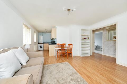 2 bedroom flat for sale, Scarlet Oaks, Camberley, Surrey, GU15