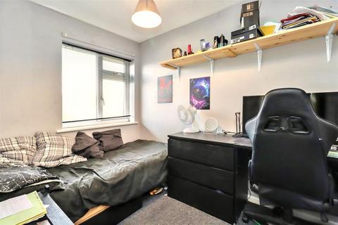 3 Blackthorn Square, Clevedon, BS21 5EF