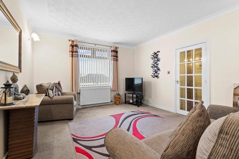 2 bedroom flat for sale, Roxburgh Road, Hurlford, Kilmarnock, KA1