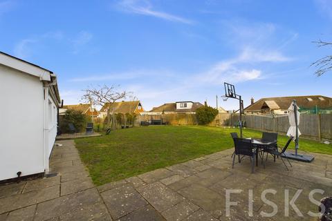 4 bedroom detached house for sale, Hawkesbury Close, Canvey Island, SS8