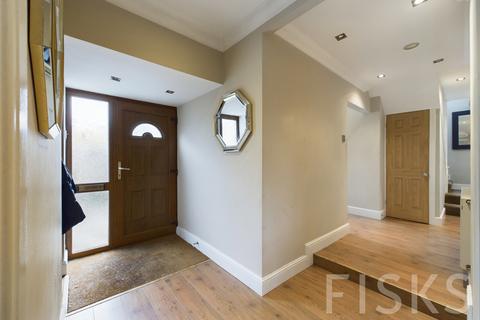 4 bedroom detached house for sale, Hawkesbury Close, Canvey Island, SS8
