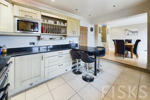 4 bedroom detached house for sale, Hawkesbury Close, Canvey Island, SS8