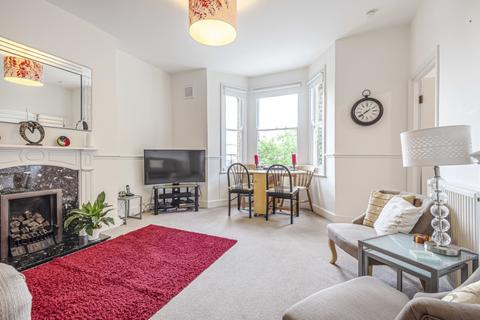 2 bedroom flat to rent, Waldram Park Road London SE23