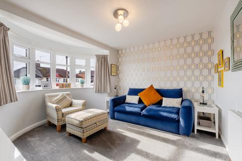 127 Longmead Drive, Sidcup, DA14 4NY