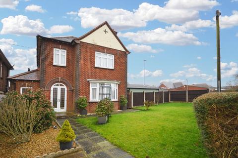 3 bedroom detached house for sale, Park Road, Raunds