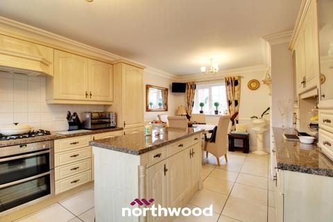 3 bedroom detached house for sale, Old School Close, Doncaster DN3