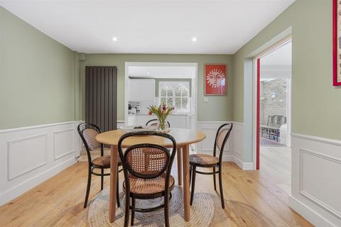 4 bedroom house to rent, Ellison Road, Barnes, London, SW13