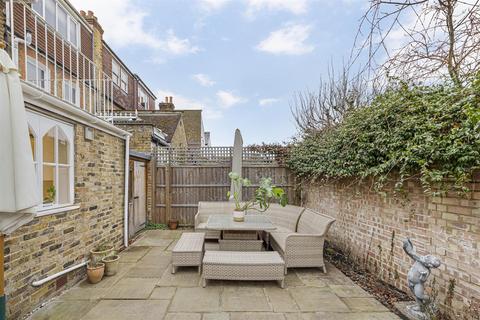 4 bedroom house to rent, Ellison Road, Barnes, London, SW13