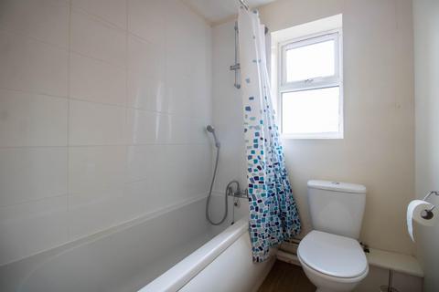 60 Blackthorn Close, Cambridge, CB4 1FZ
