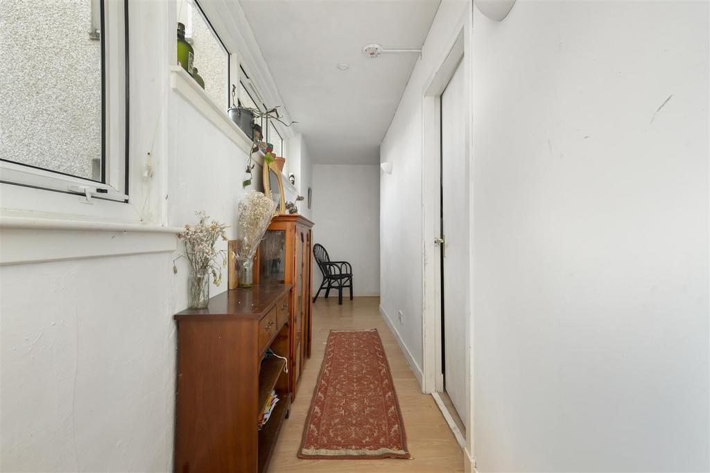 32 Fernie Place 05.jpg