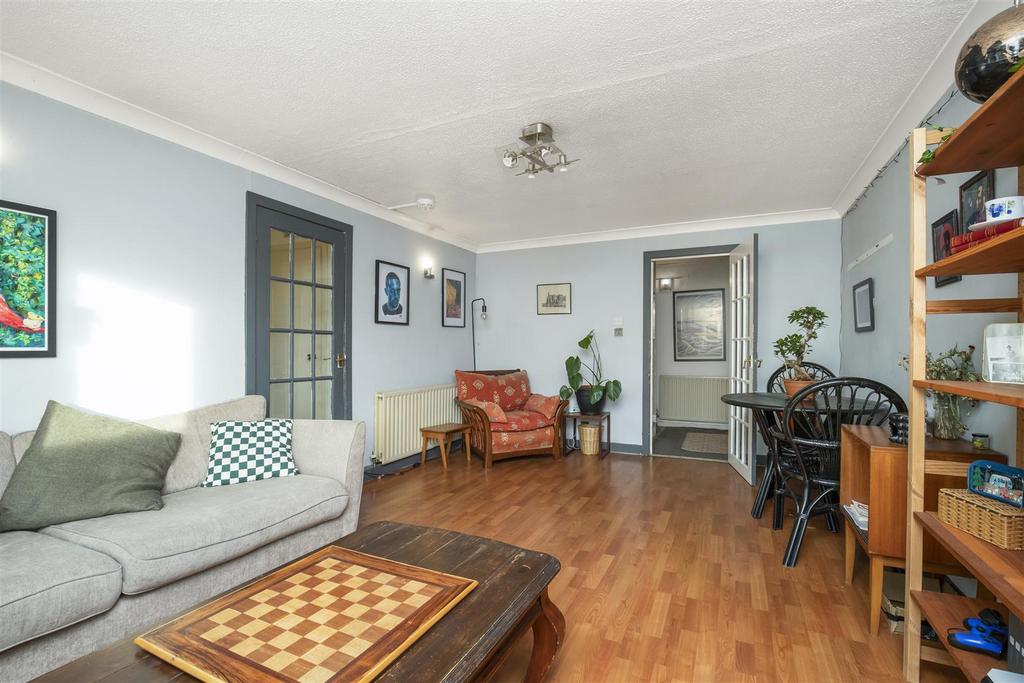 32 Fernie Place 12.jpg