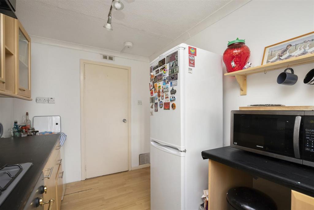 32 Fernie Place 16.jpg