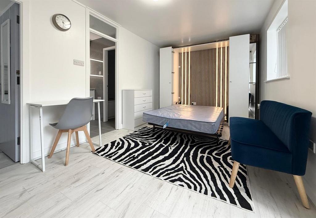 Apartment in Newcastle upon Tyne, Grainger Town - View 2