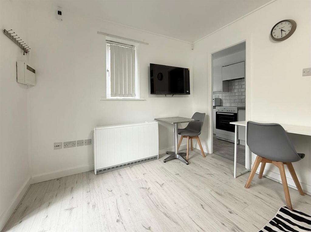 Apartment in Newcastle upon Tyne, Grainger Town - View 3
