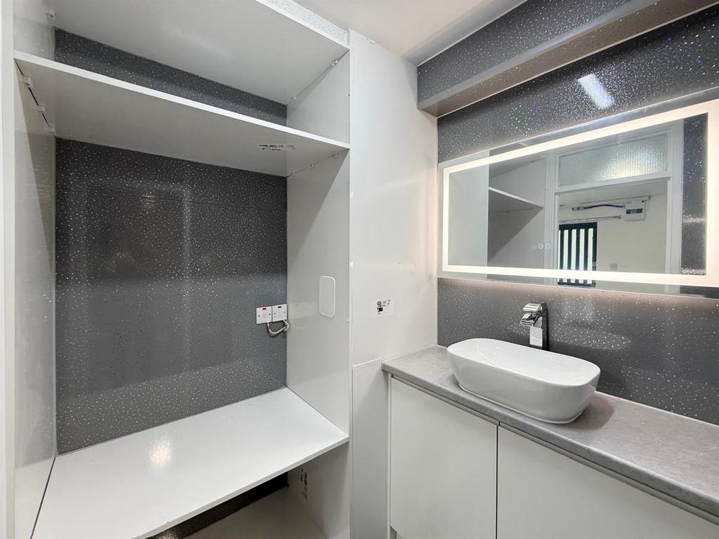Apartment in Newcastle upon Tyne, Grainger Town - View 6