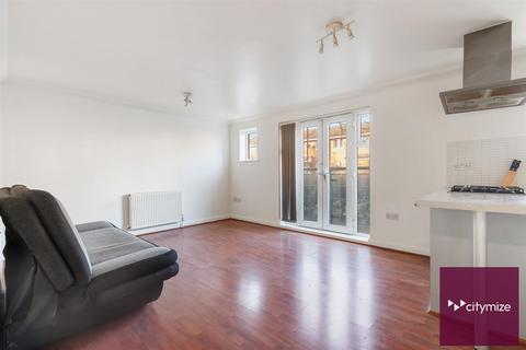 2 bedroom flat for sale, Madison Court, Dagenham, RM10