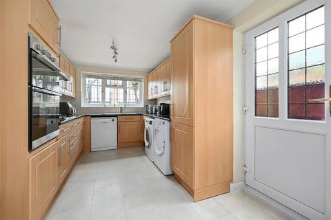 4 bedroom detached house for sale, Pevensey Way, Camberley GU16