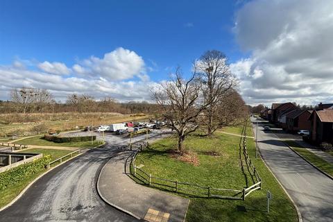 2 bedroom flat for sale, Bannister Way, Leybourne