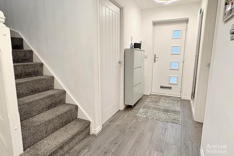 31 Elmstone Drive, Royton, Oldham, OL2 6DH