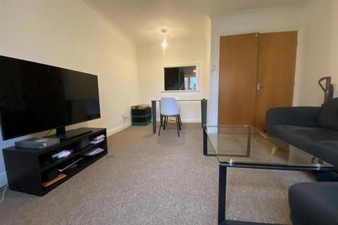 2 bedroom flat to rent, Beverley House,Maple Court, Fulford