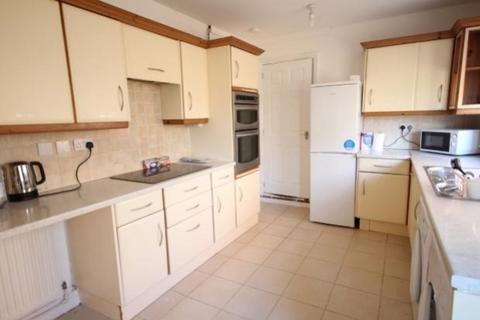 Terraced house to rent, 126 Queen Street Room 1, Rushden, Northants