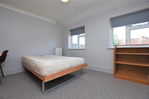 1 bedroom house of multiple occupation to rent, Broomfield, Guildford, Surrey, GU2